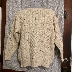 Cozy Cream Cable Knit Sweater inisfree pure wool sweater size L